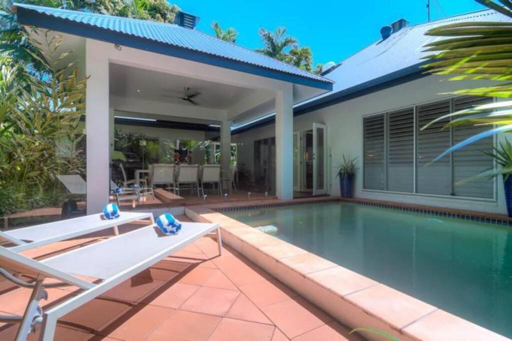 Beauty Tiny Walk To Sea Villa Port Douglas Luaran gambar