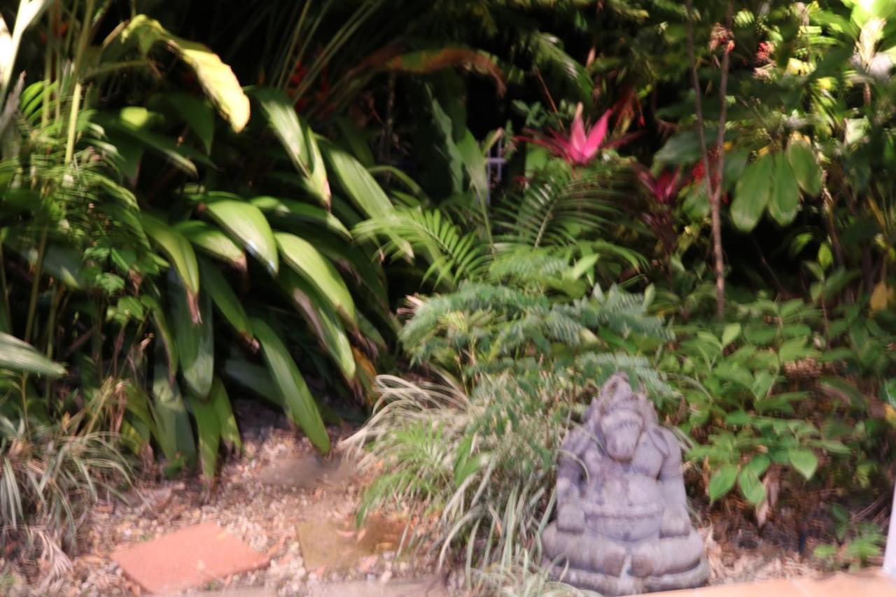 Beauty Tiny Walk To Sea Villa Port Douglas Luaran gambar